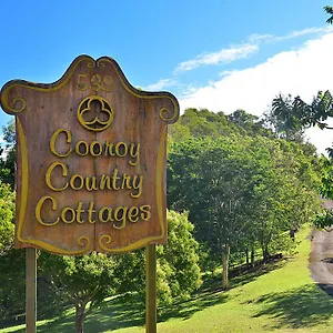cooroy-country-cottages.queenslandhotels.net/