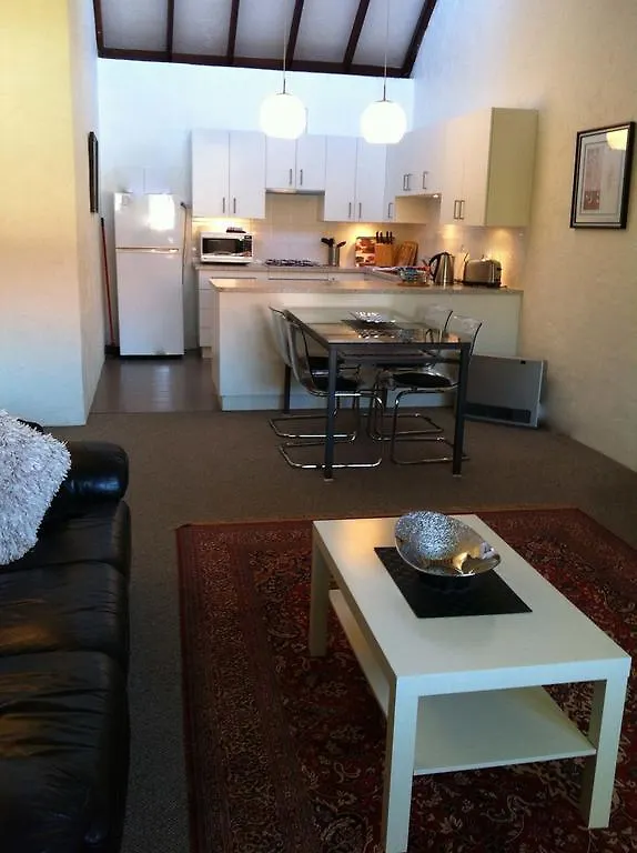 Kenata-Fairway Apartment Perth
